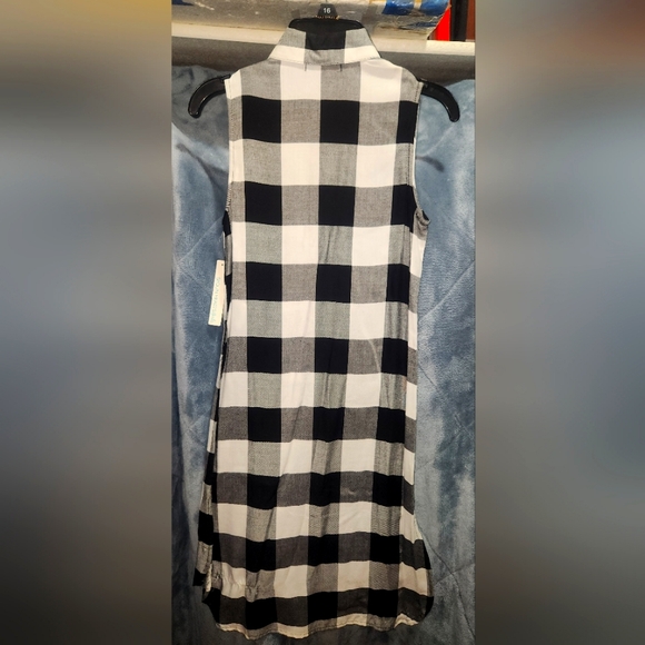 Black checkered button down dress - Picture 2 of 5